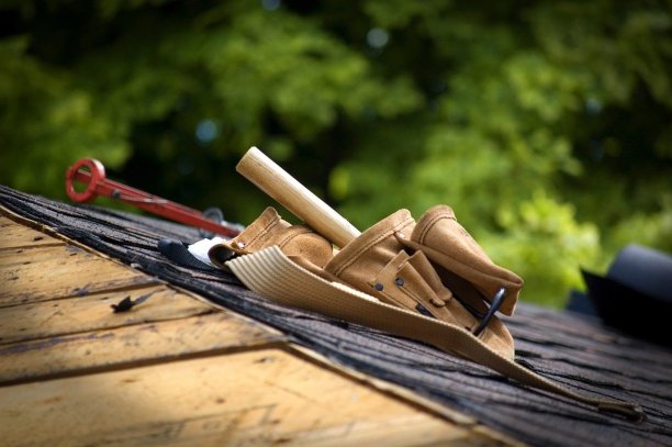 Roofers Near Edwards, IL Available Now